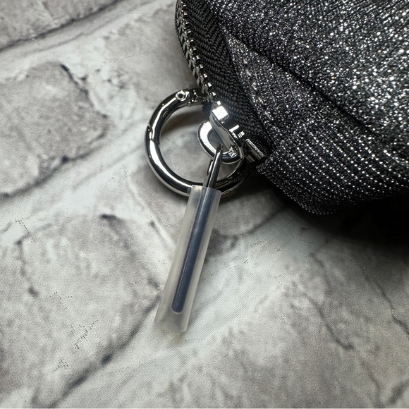 NWT Lululemon Everywhere Belt Bag Nano *Glitter ONE SIZE (DKSV/GGRE/SLVR) - Picture 6 of 16